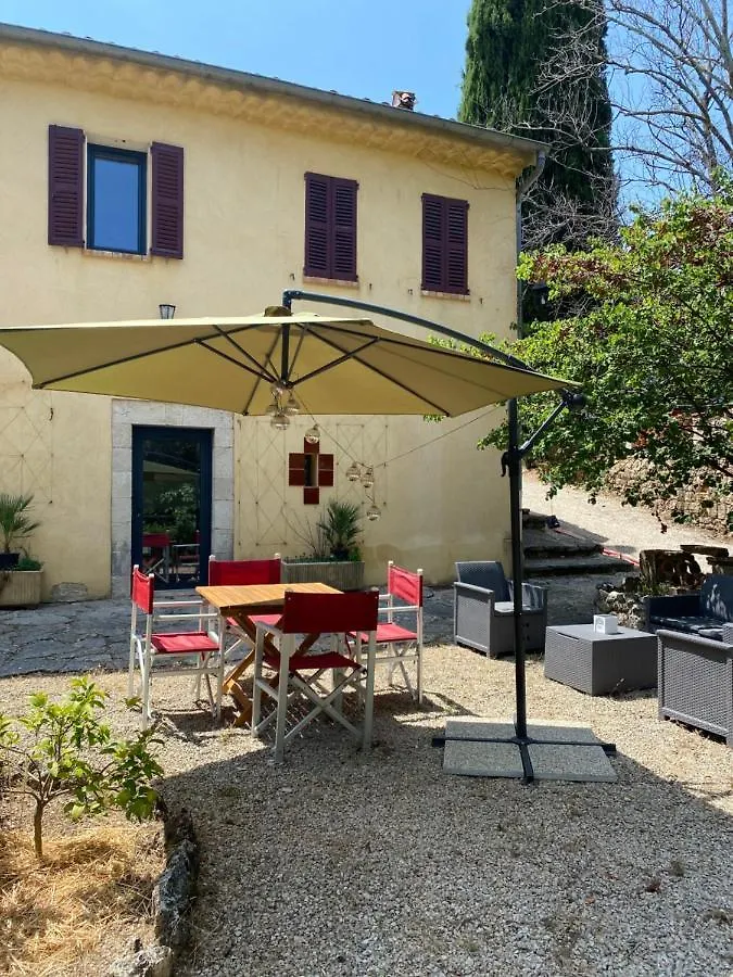 Appartement Dans Ancien Relais De Poste Grasse